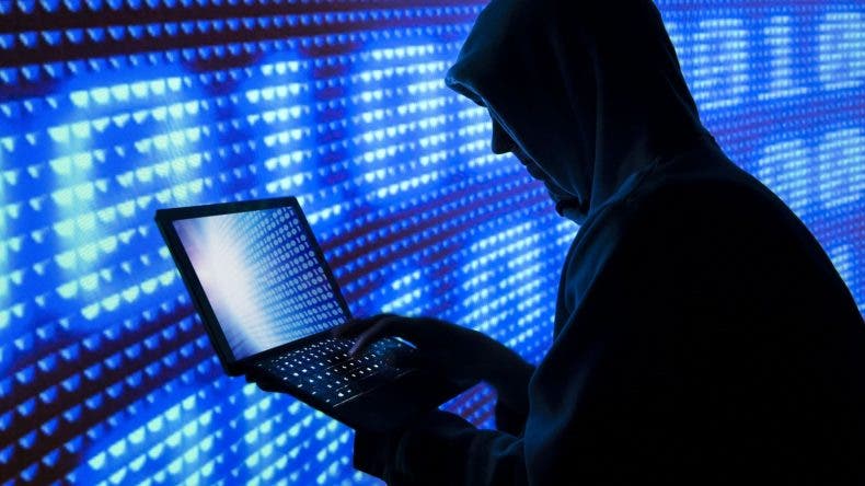 Cárcel para el hacker que perpetró los ataques contra Xbox Live y Microsoft