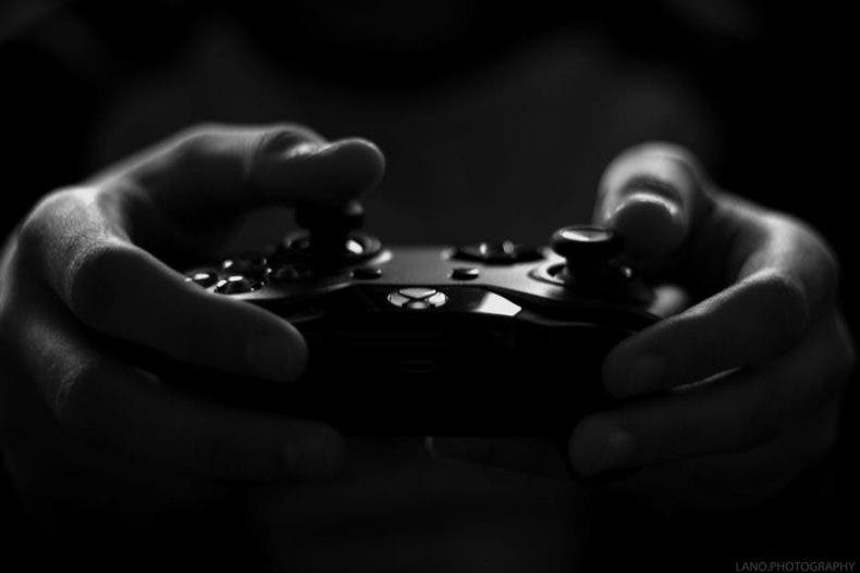 Regresa un mando de Xbox One en una reedición oficial y mejorada
