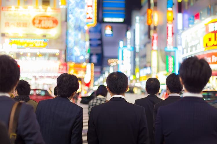 Microsoft reduce su jornada en Japón y aumenta su productividad un 40% 100