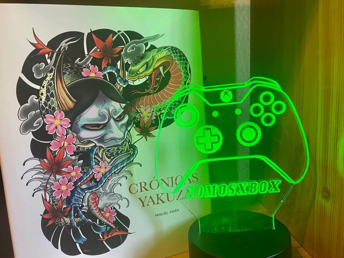 Querrás comprarte esta lámpara de Xbox sin dudarlo 111
