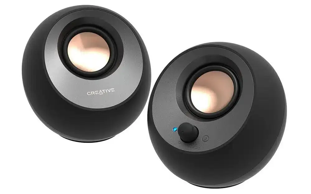 Unos altavoces buenos, bonitos y baratos para tu Xbox: estos Creative cuestan solo 29 euros 109