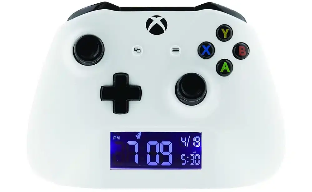 Es el despertador que todo gamer xboxero necesita, con licencia oficial por 28 euros en Amazon 107