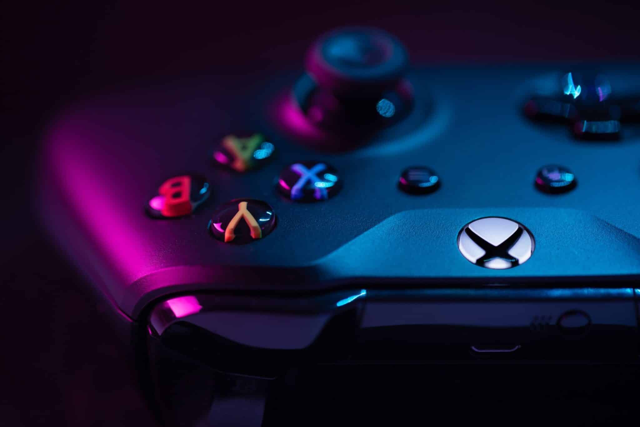 Two batteries for the controller, charging base and compatibility for all Xbox generations for only 19 euros at Amazon