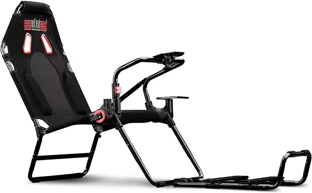Este cockpit está entre los más deseados de Amazon y lo necesitas si tienes un volante para la Xbox o PC 109
