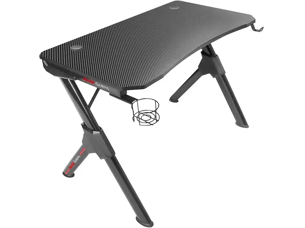 La completa mesa gaming ideal para tener un setup óptimo para jugar, por solo 140 euros en Amazon 107