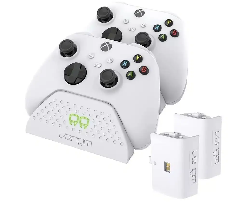 La base de carga barata para mandos de Xbox con mejor diseño es la de Venom: por solo 25 euros 109