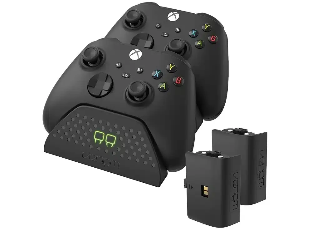 La base de carga dual para tus mandos de Xbox Series X y S con baterías incluidas por solo 25 euros 107