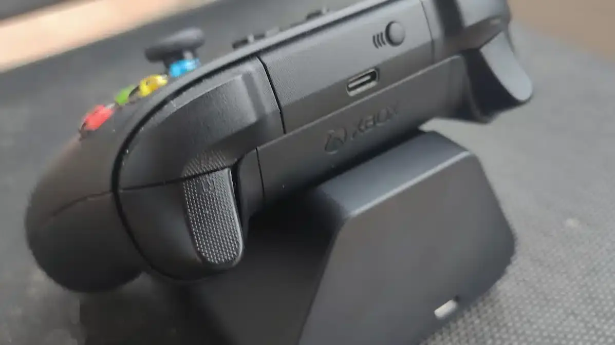 Análisis de la base de carga Gioteck Solo para Xbox 111