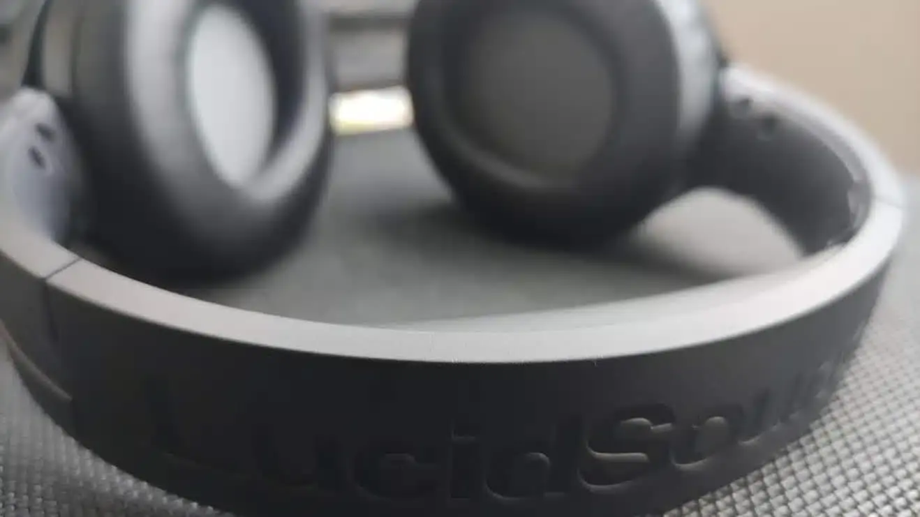 Análisis de los auriculares LucidSound LS15X 110