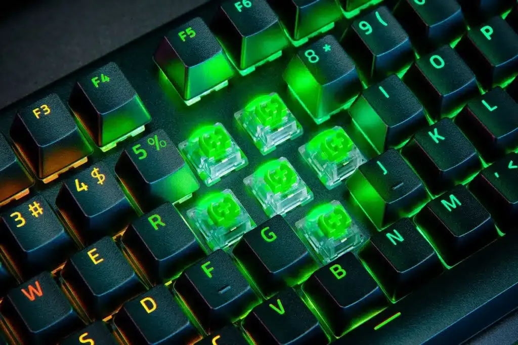 Disfruta del control e inmersión total con el nuevo teclado Razer BlackWidow V4 Pro 142 Disfruta del control e inmersión total con el nuevo teclado Razer BlackWidow V4 Pro