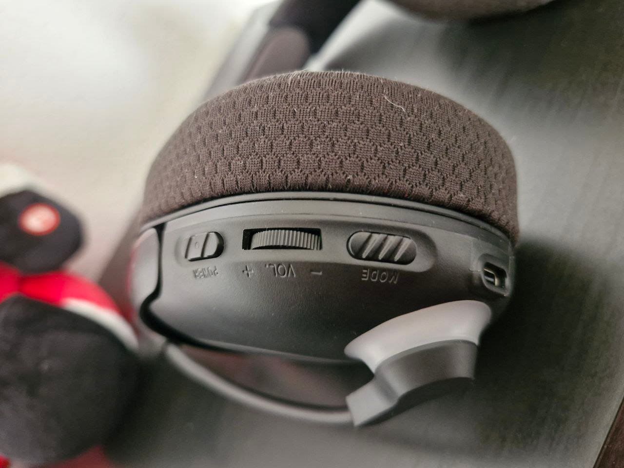 Análisis de los auriculares PDP Afterglow Wave – Tecnología inalámbrica con altibajos 110