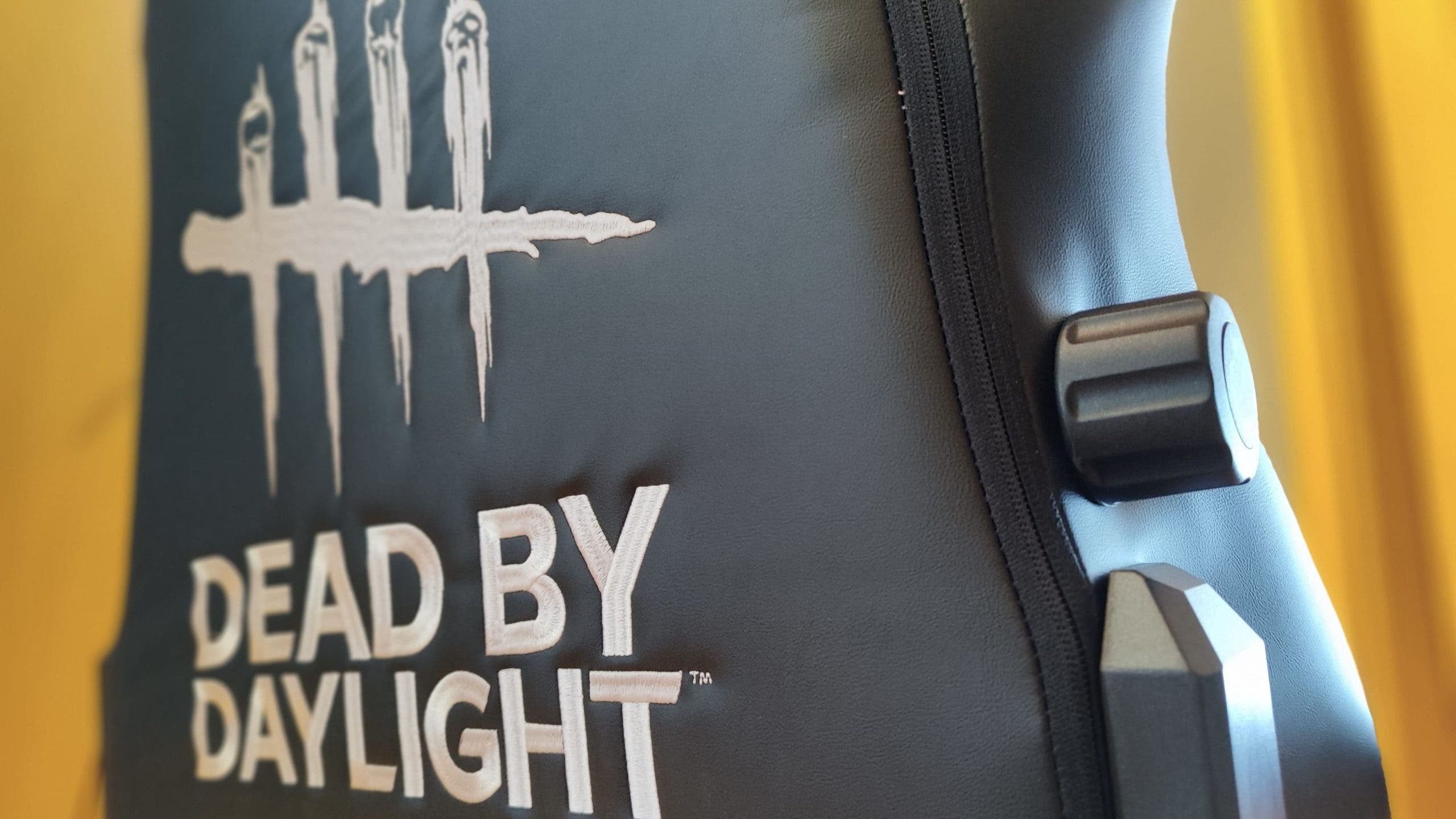 Análisis de la silla gamer DXRACER CRAFT edición especial Dead by Daylight 107